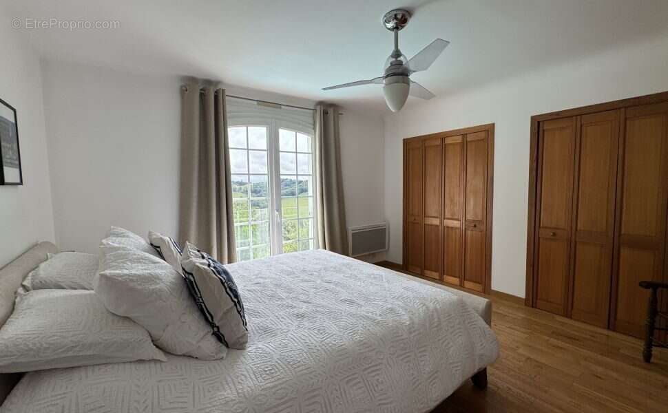 Maison à LUCQ-DE-BEARN