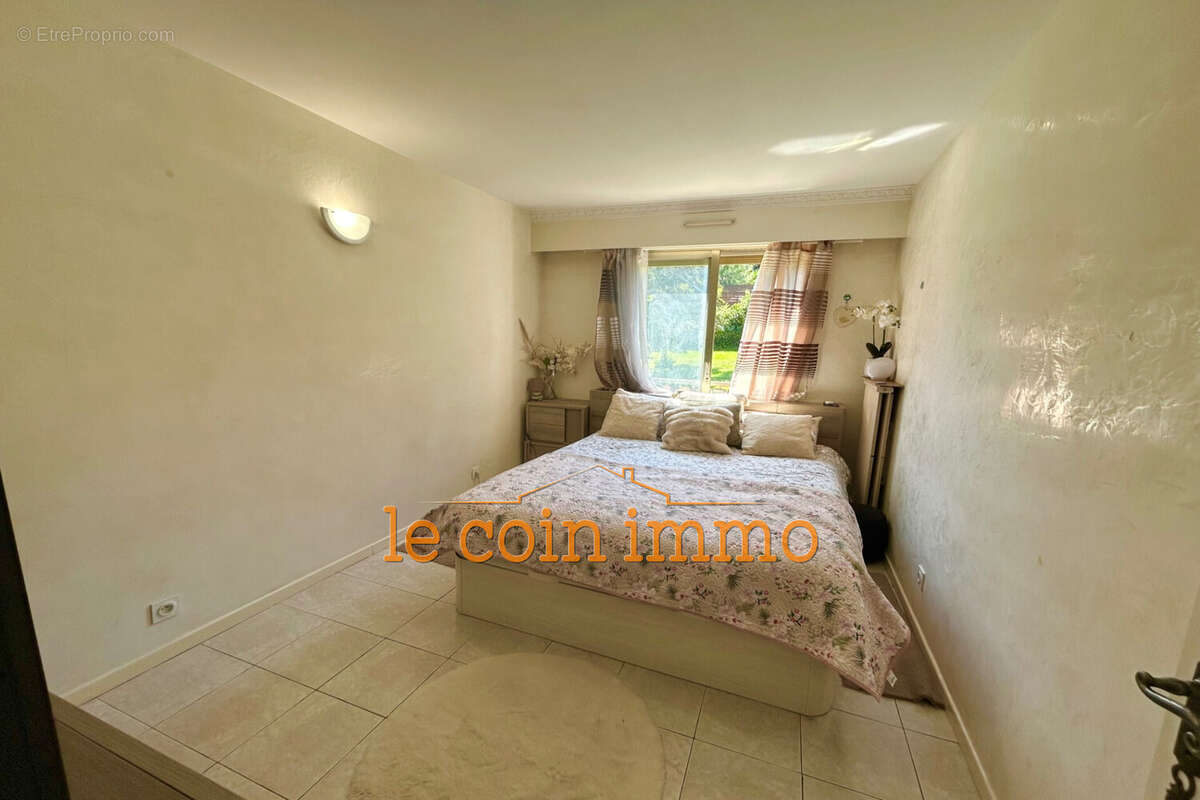 Appartement 78 m² à Antibes  - photo 7