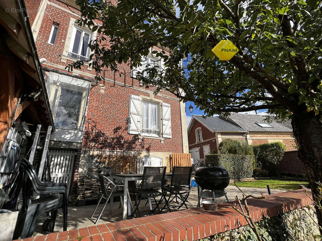 Maison à LIANCOURT