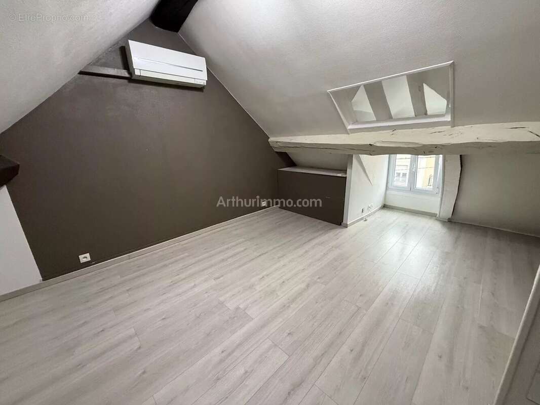 Appartement à SOISY-SUR-SEINE