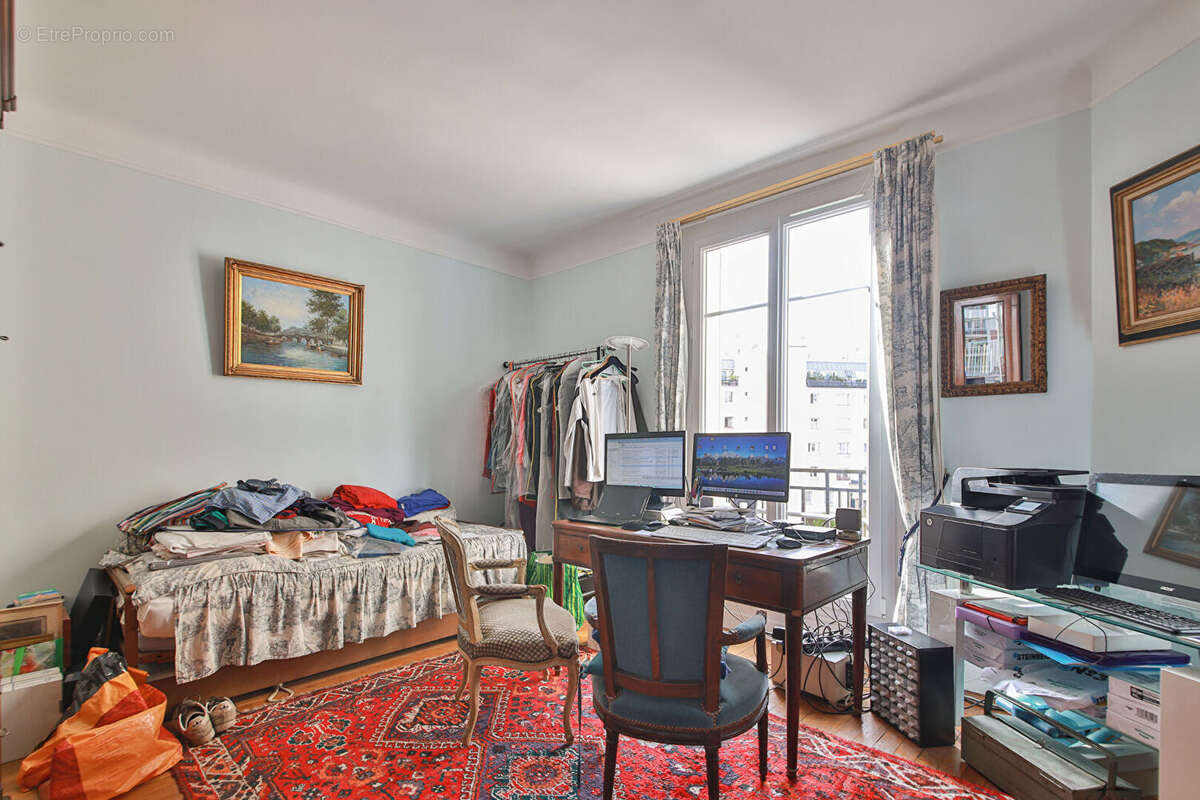 Appartement à PARIS-15E