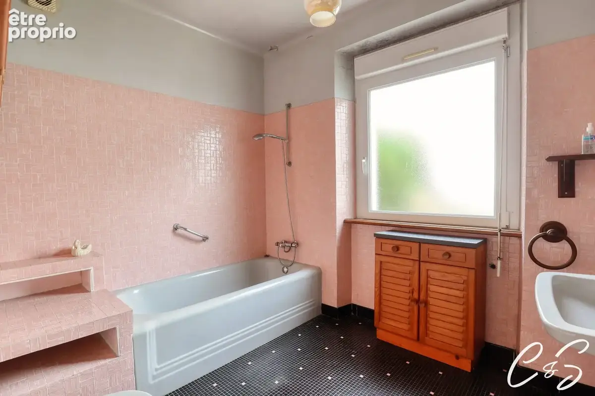 Maison 6 pièces 143 m² à vendre à Treffiagat (29730) - photo 6
