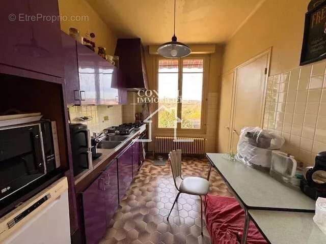 Maison à SAINT-JULIEN-DU-SAULT