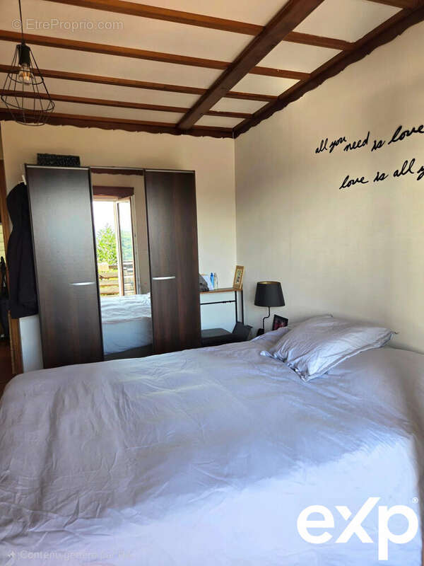 Appartement à MONNETIER-MORNEX