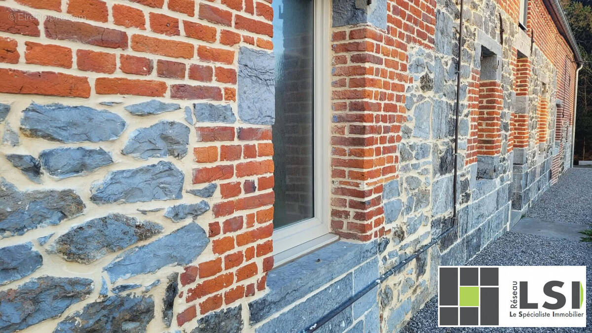 Maison à HON-HERGIES