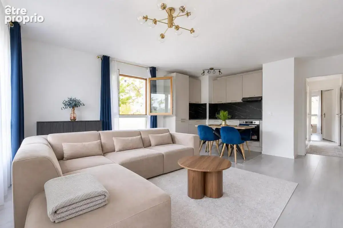 Appartement de 4 pièces de 80 m² à Bondy - photo 3