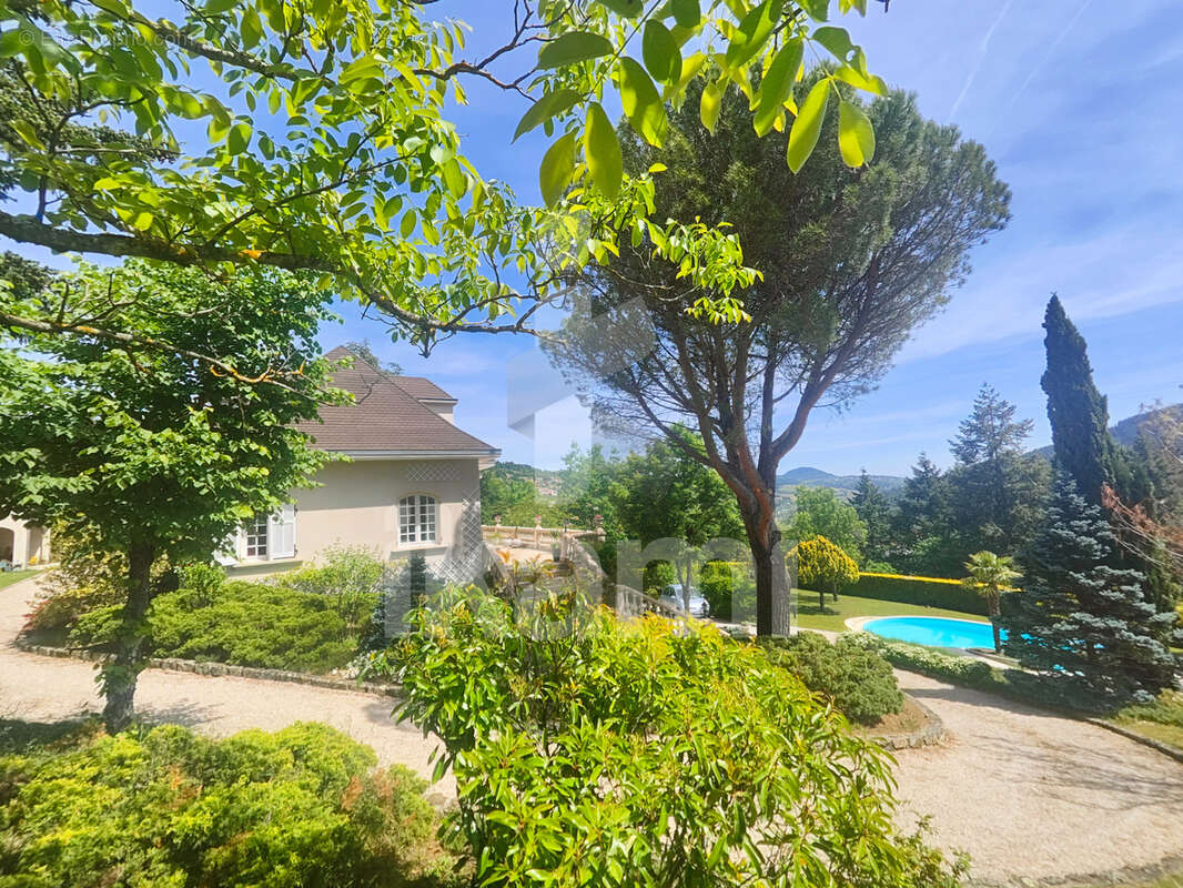 Maison à VILLEVOCANCE