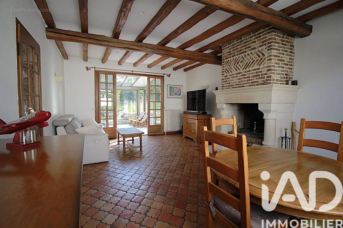 Photo 1 - Maison à VILLECRESNES