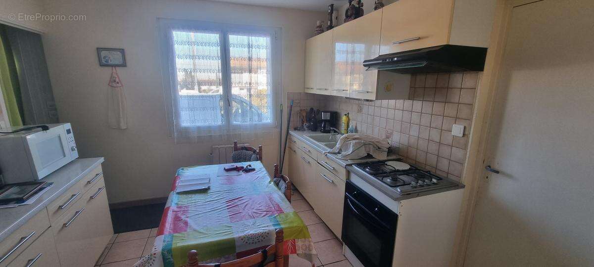 Maison à LA CRECHE