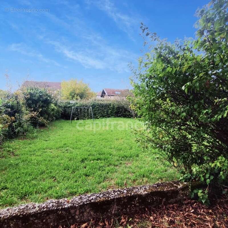 Maison à LES AVENIERES