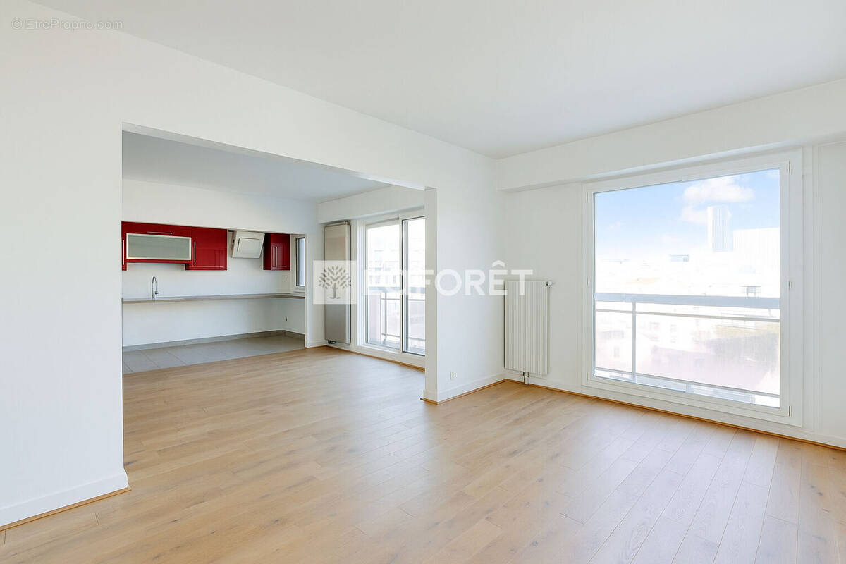 Appartement à PARIS-14E