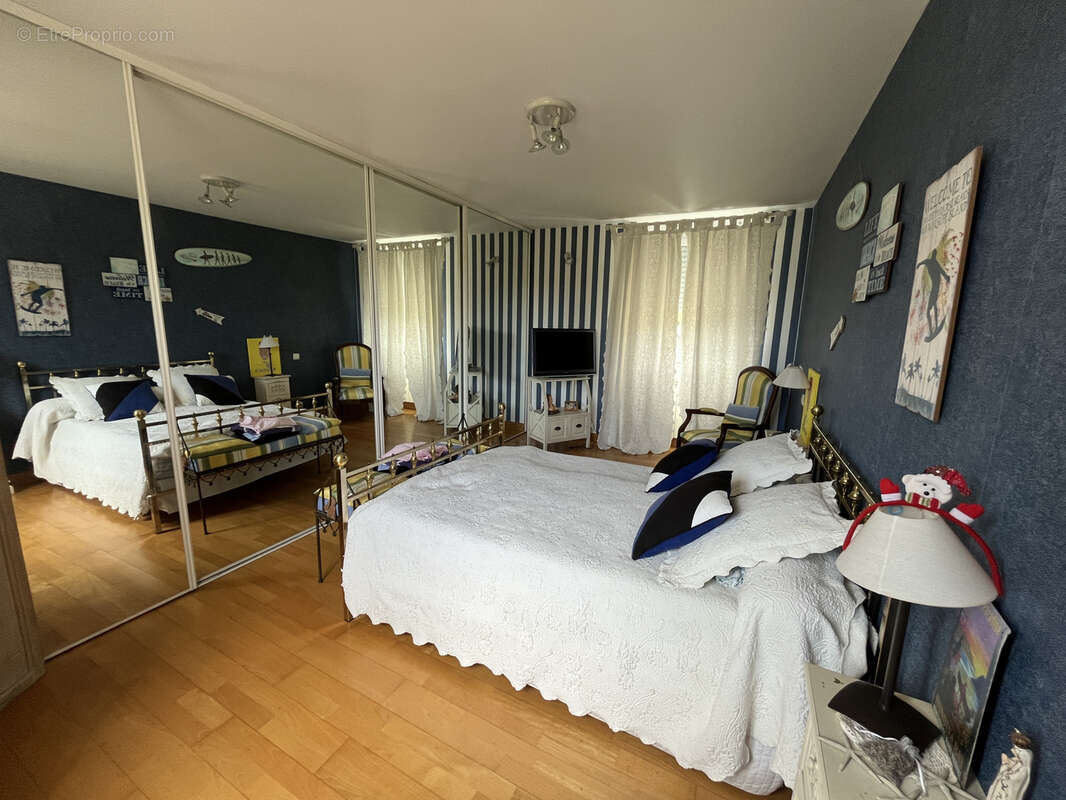 Maison de 153m2 avec extérieur et garage basse ville d'Auch - photo 7