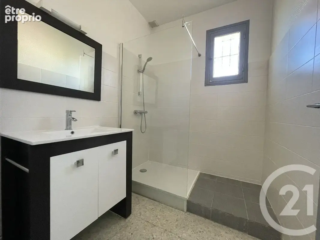 Appartement 5 pièces 147 m² à vendre à Saint-Laurent-Du-Var (06700) - photo 5