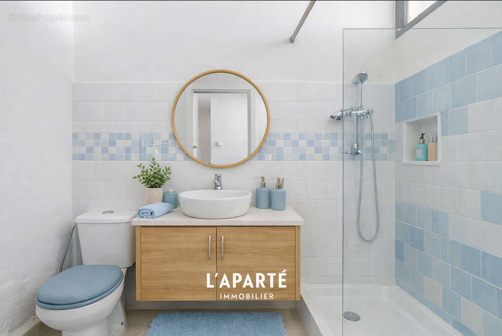 Appartement à MARSEILLE-4E