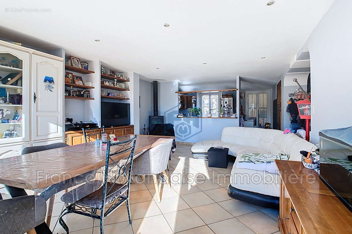 Maison 300 m² à Vallauris  - photo 7