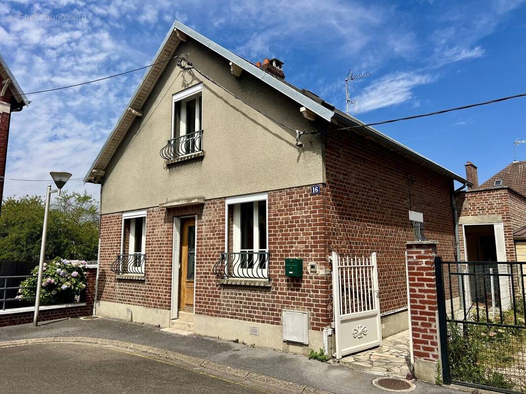 Maison à TERGNIER