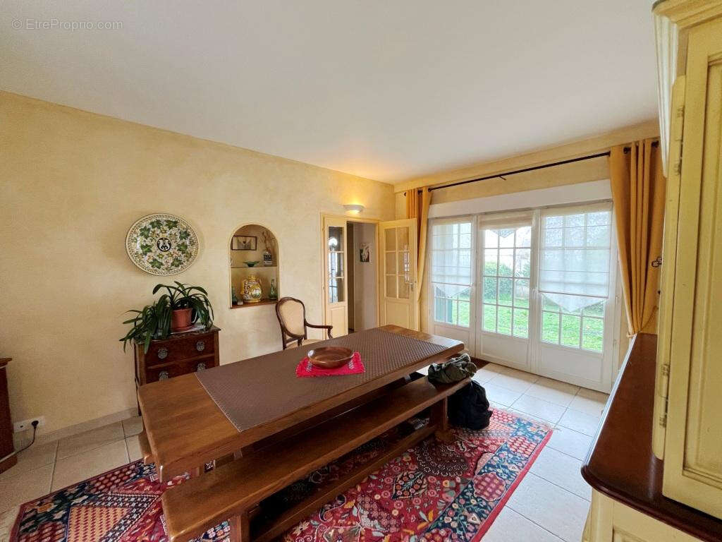 Maison à FONTAINEBLEAU