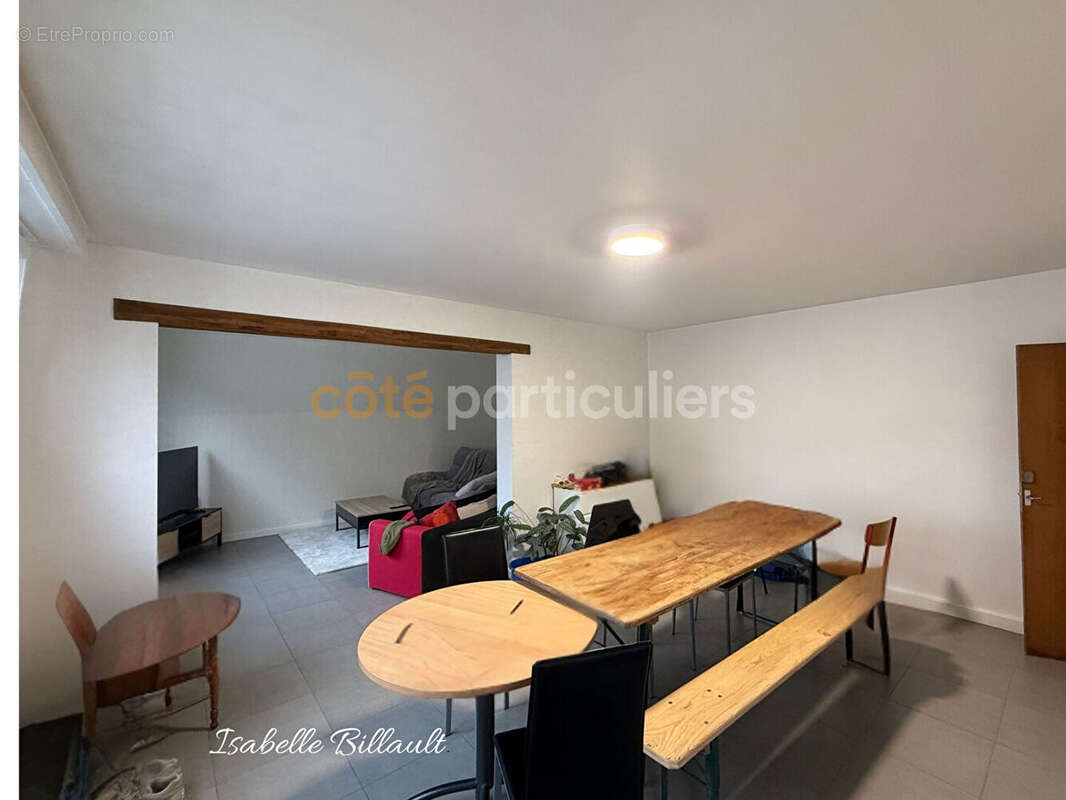 Appartement à LE MAY-SUR-EVRE