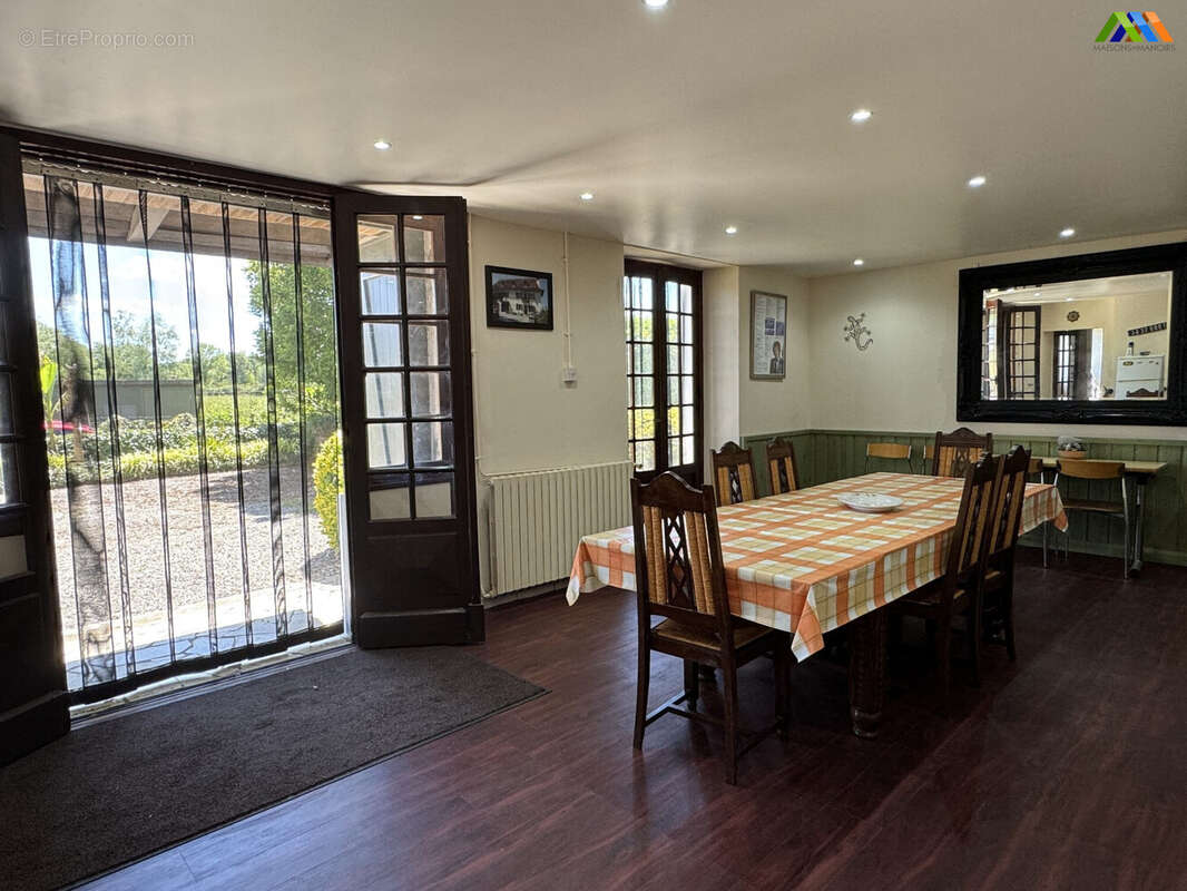 Maison 138 m² à Sauveterre-De-Bearn  - photo 6