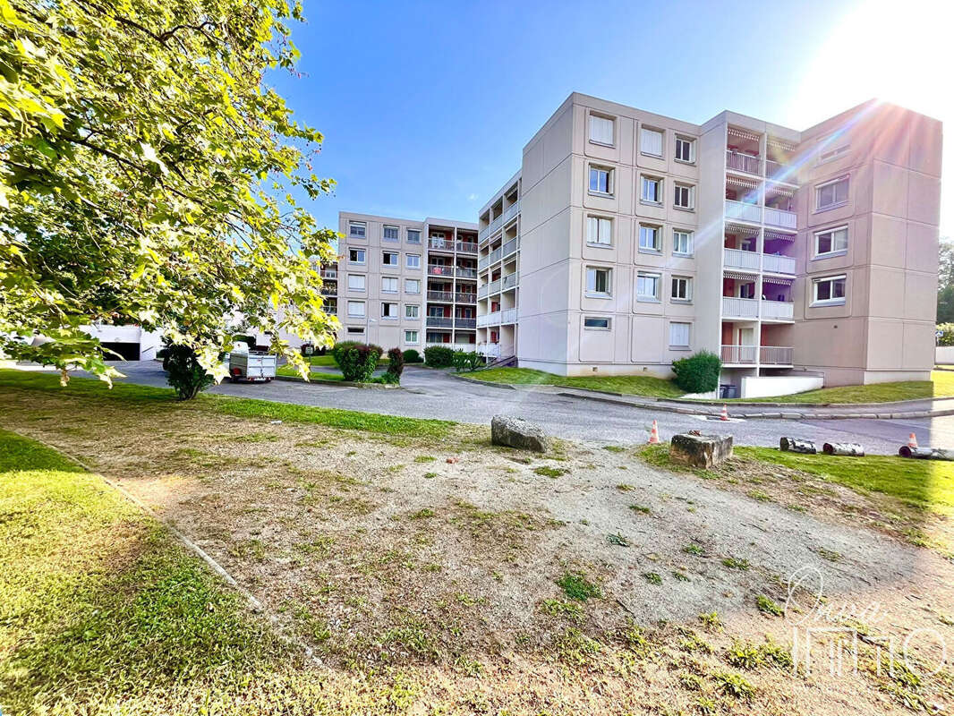 Appartement à FONTAINES-SUR-SAONE