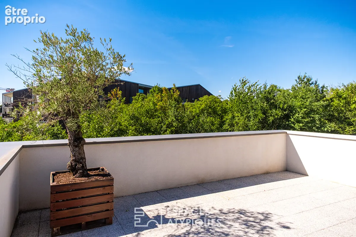 Duplex en dernier étage et sa terrasse - photo 5