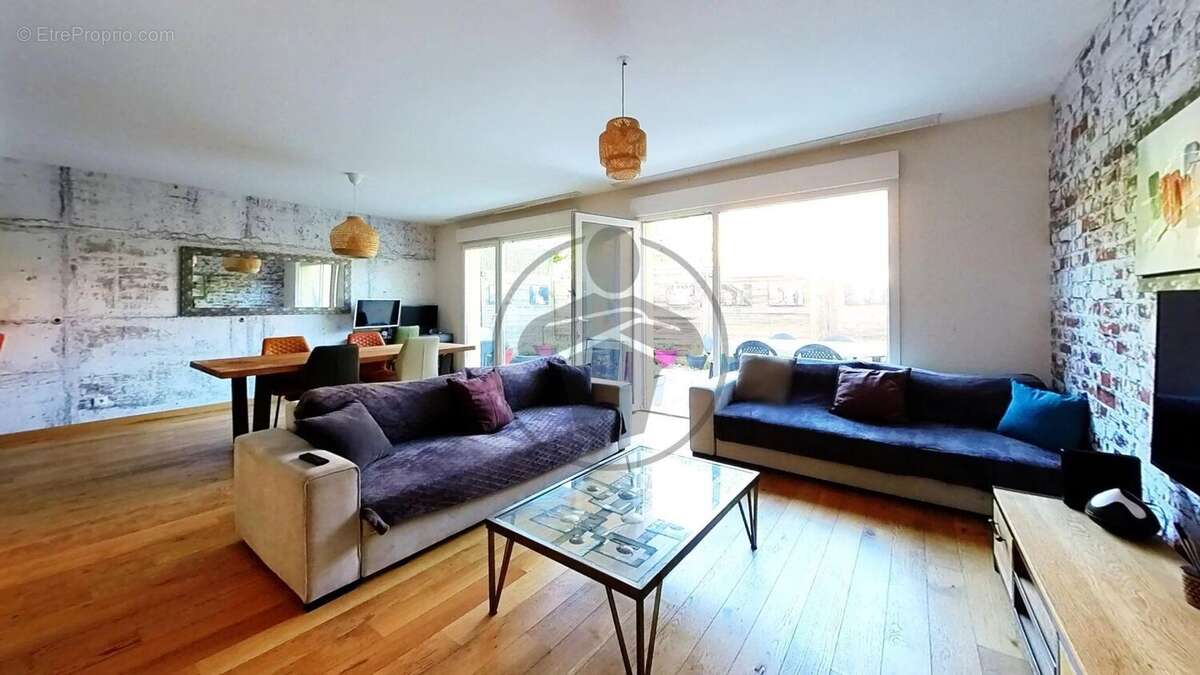 Appartement à MALLING