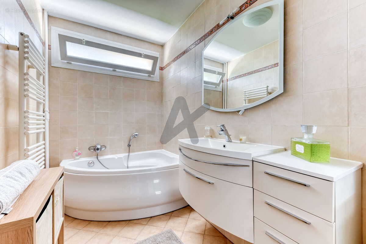 Francheville-appartement familial dans residence avec parc - photo 9