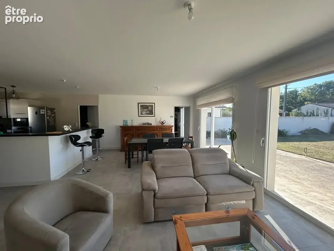 Maison 6 pièces 140 m² à vendre à Peujard (33240) - photo 2
