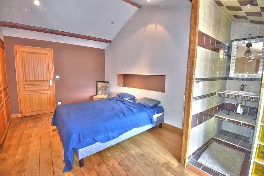 Maison 230m² à les chères - photo 16