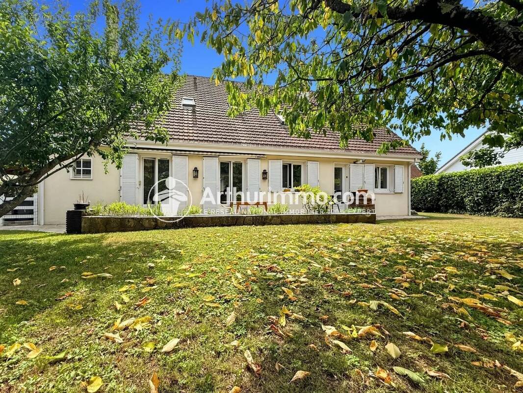 Maison à SAINT-GERMAIN-LES-CORBEIL