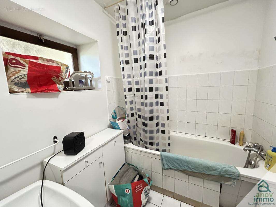 A vendre saint cybardeaux proche rouillac 4 maisons dont 2 l - photo 10