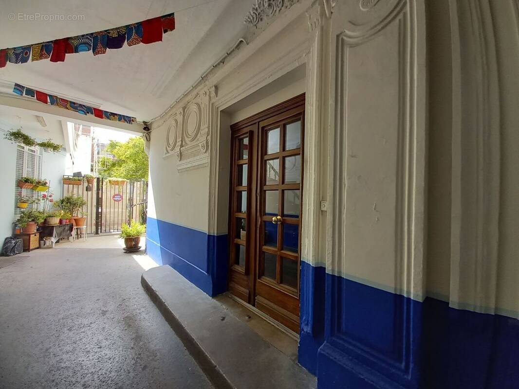 Appartement à PARIS-20E