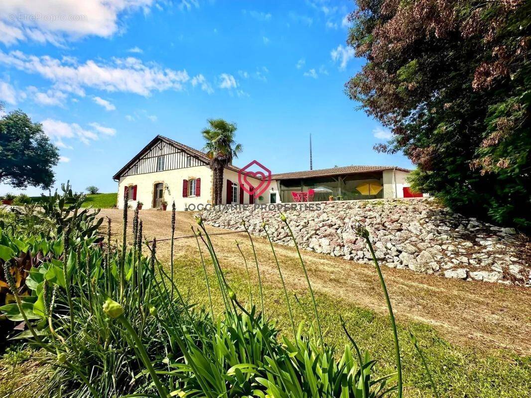 Maison à PROJAN