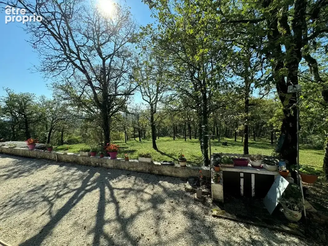 Maison de plain-pied sur 1 ha de terrain - photo 2