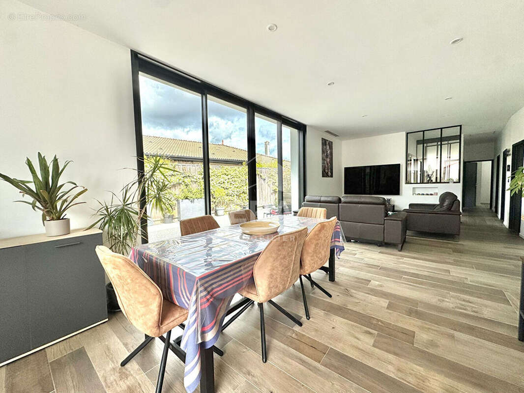 Maison Gujan Mestras 5 pièce(s) 123.51 m2 - photo 4