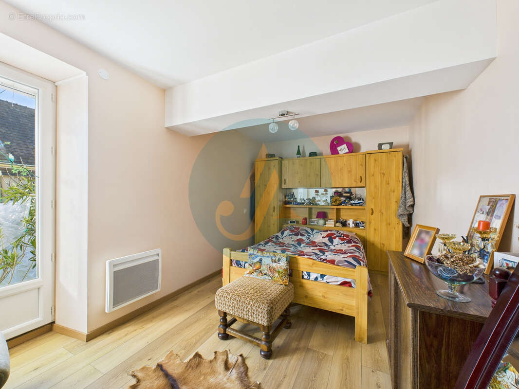 Maison à COSNE-COURS-SUR-LOIRE