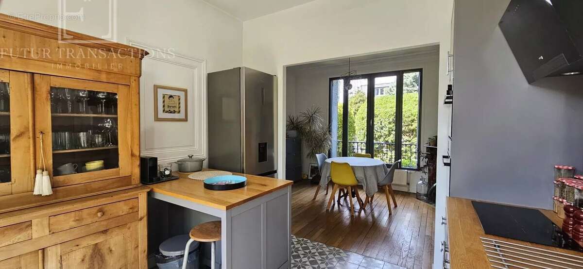 Maison à COLOMBES