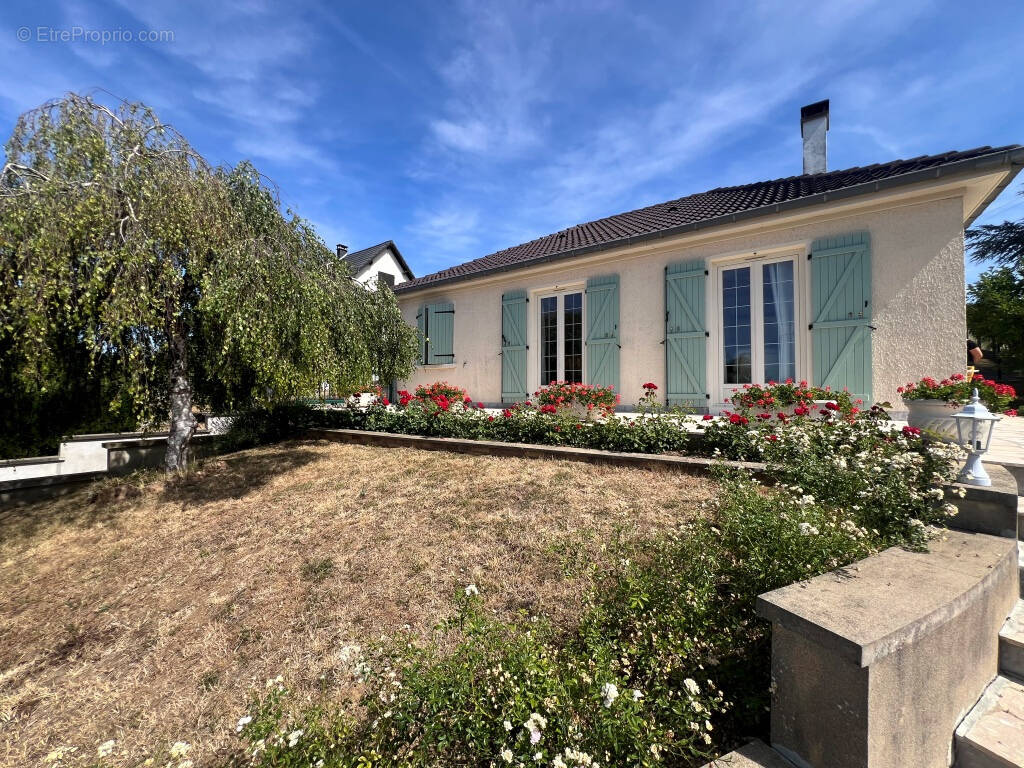 Maison à PARON