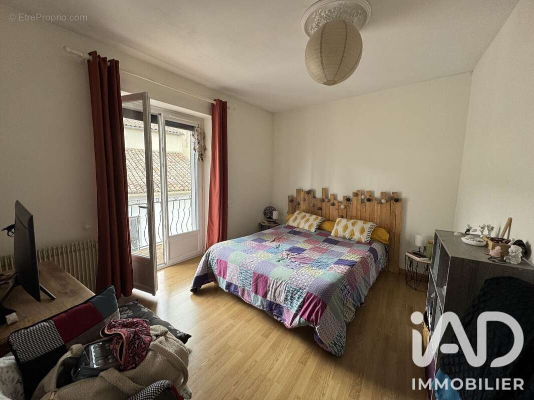 Maison 128 m² à Gond-Pontouvre  - photo 5