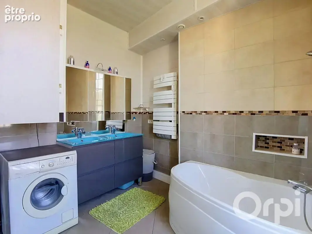 Toulon Ouest Pont du las (83200) Appartement Type 4 avec deux grande pièce de rangement sous comble - photo 9