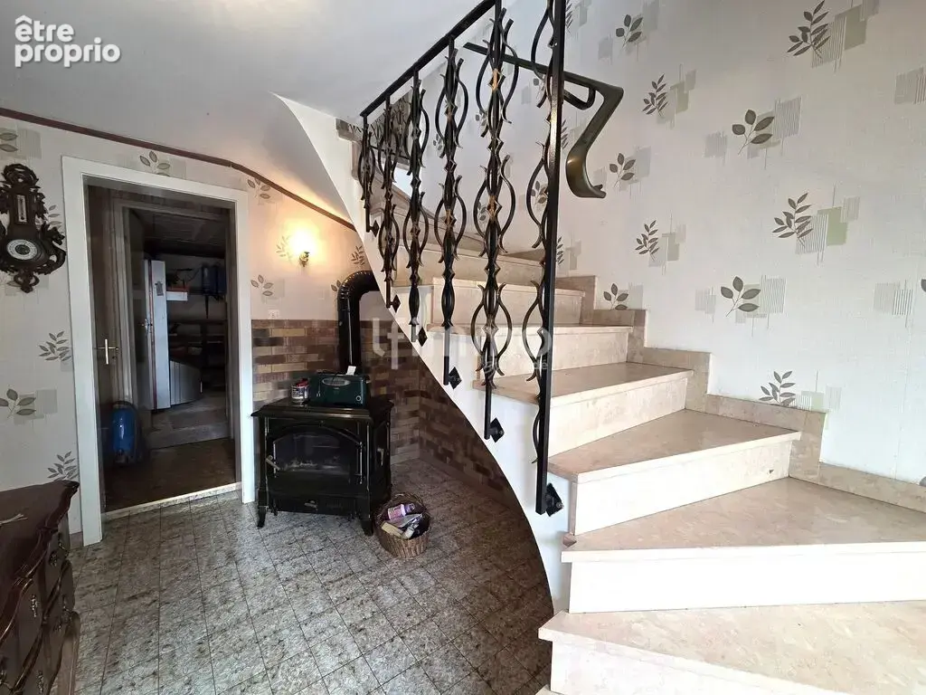Maison de 5 pièces, 127 m² avec terrasse, balcon et potentiel - photo 10