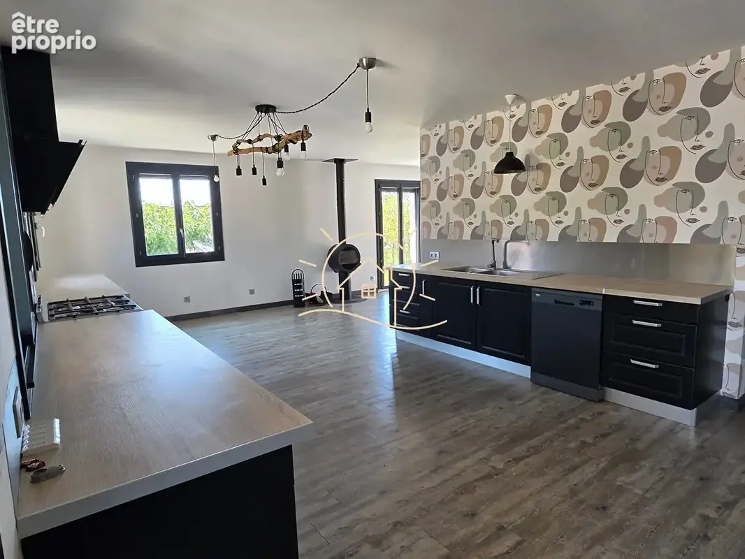 Maison familiale avec piscine et terrain constructible - photo 4