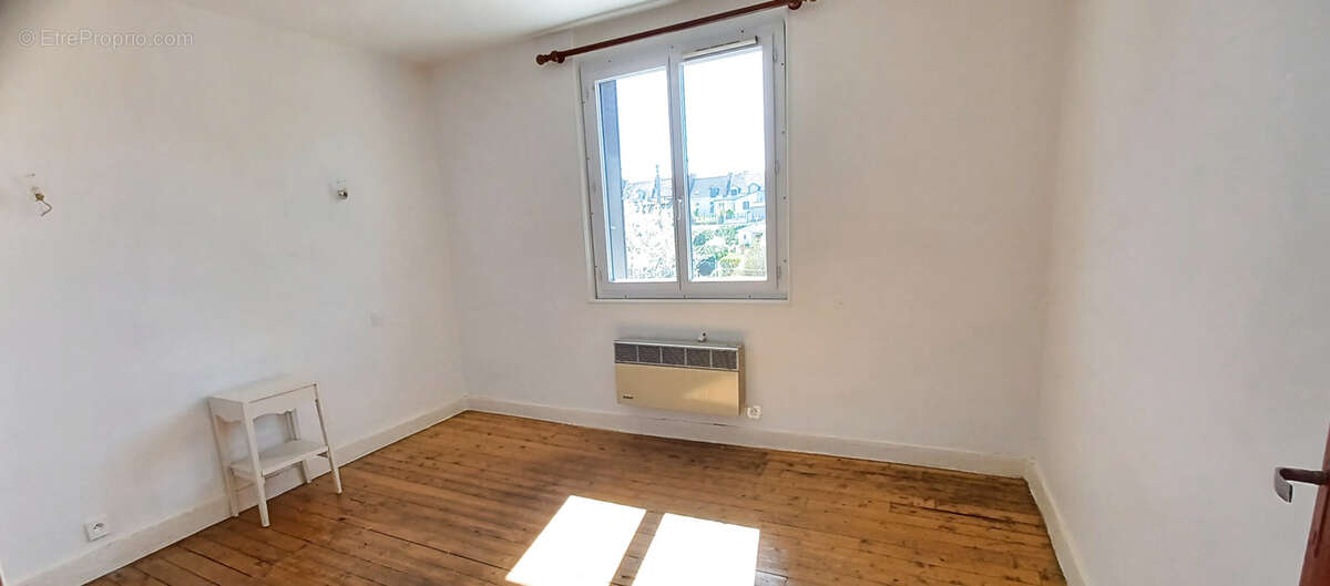 Maison à NOYANT-D&#039;ALLIER