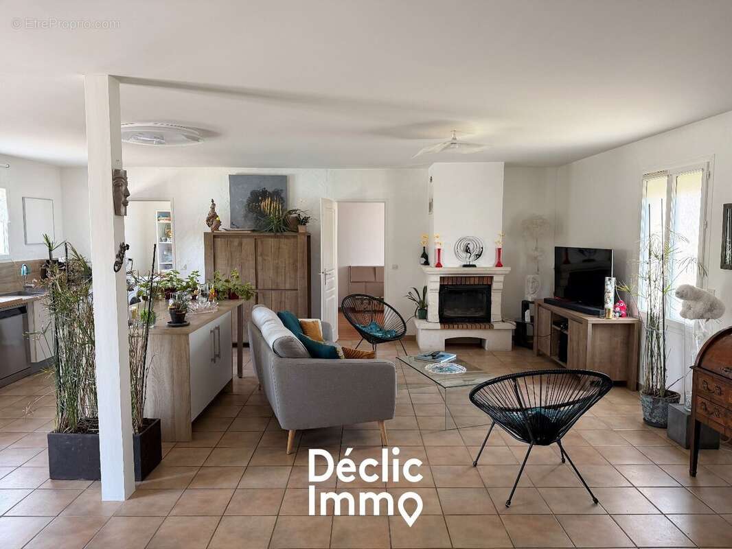 A vendre maison 8ch rochefort + garage - photo 4