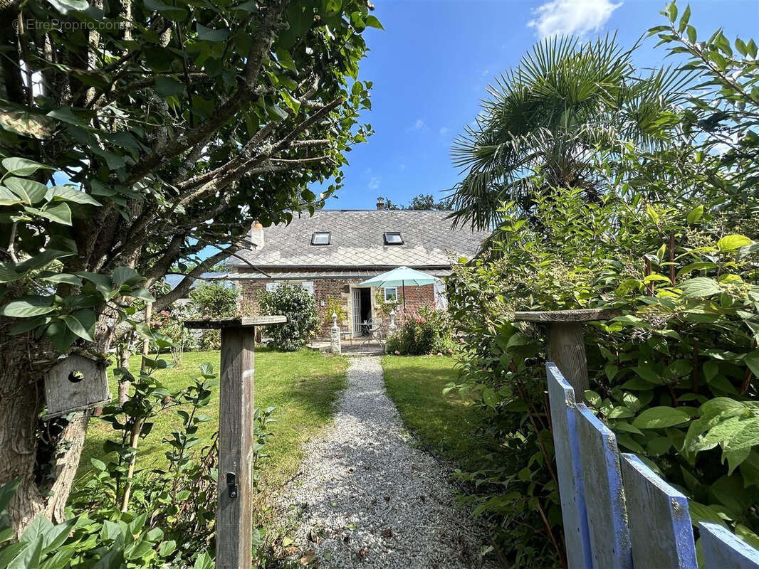 Maison à LE PIN-AU-HARAS