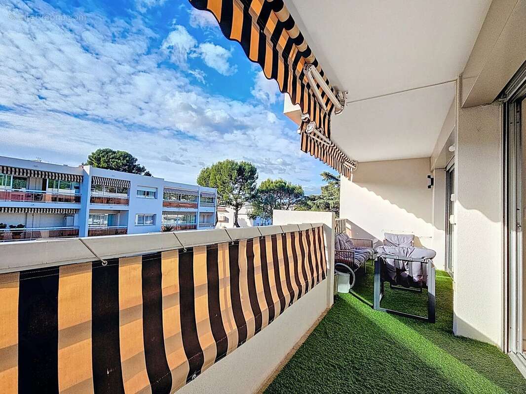 Appartement à LE CANNET