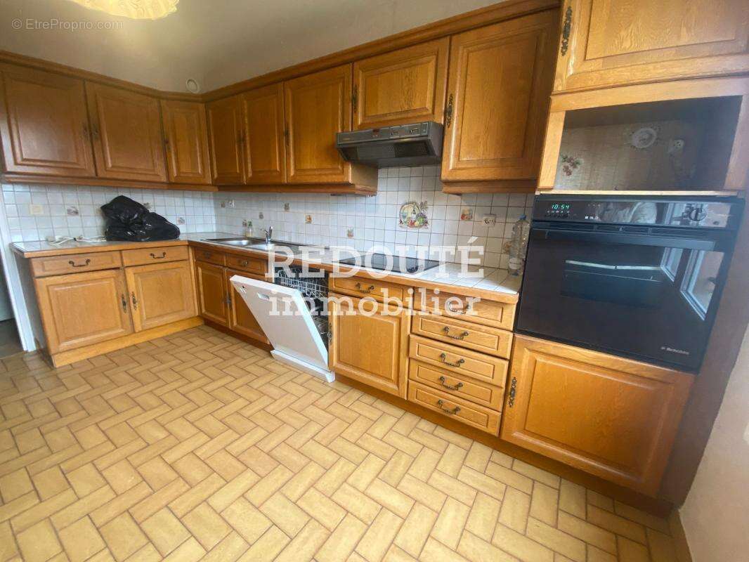 Appartement à SAINT-BRICE-COURCELLES