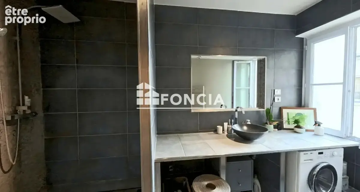 PARIS XVIIe - TERNES / MAILLOT Appartement de 88 m², 2 ou 3 chambres dans un immeuble en pierre de taille - photo 11