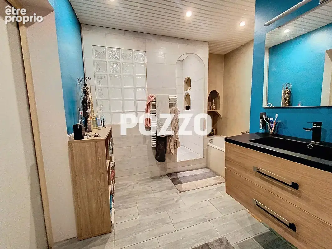 A VENDRE Maison familiale de 178 m² avec dépendances ? Isigny-le-Buat - photo 12
