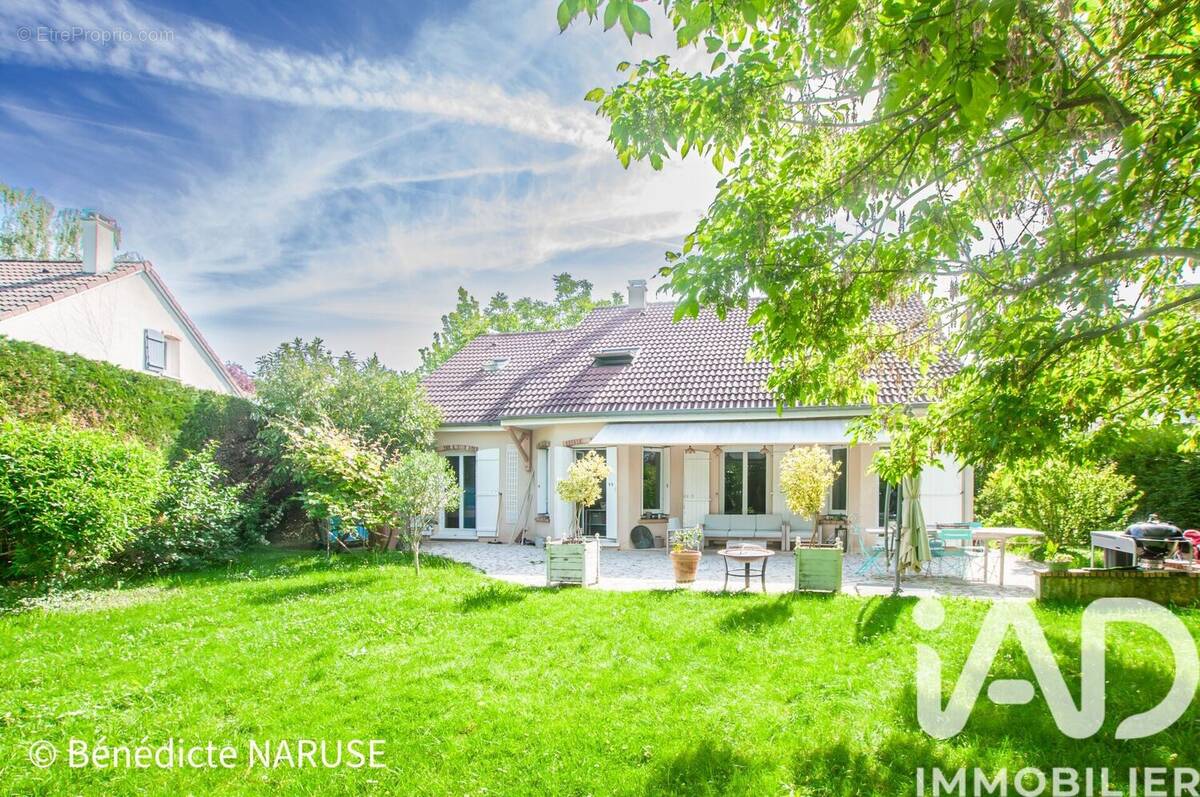 Photo 1 - Maison à NOISY-LE-ROI